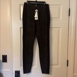 NWT Lysse Olive Snake Leggings